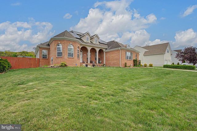 20 TOMASELLO DR, Millville, NJ 08332