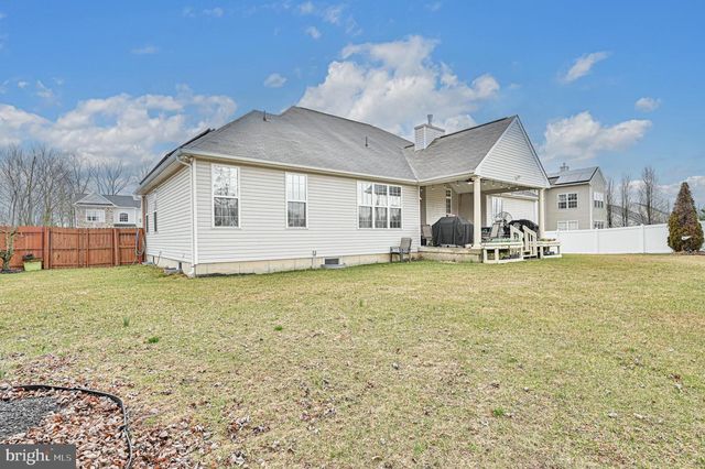 20 TOMASELLO DR, Millville, NJ 08332