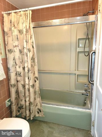 141 GRESHVILLE, Boyertown, PA 19512