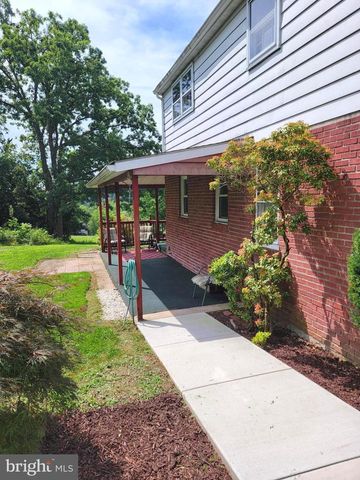 141 GRESHVILLE, Boyertown, PA 19512