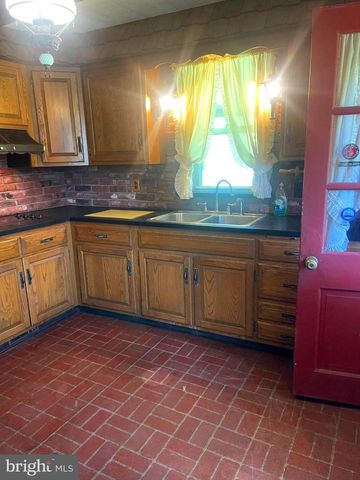 141 GRESHVILLE, Boyertown, PA 19512