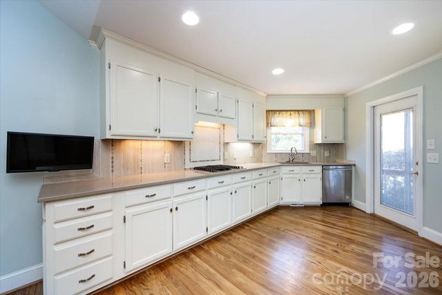 5901 Havencrest Court NW, Concord, NC 28027