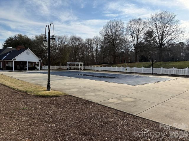 5901 Havencrest Court NW, Concord, NC 28027