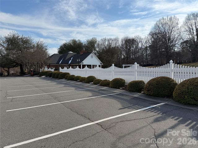 5901 Havencrest Court NW, Concord, NC 28027