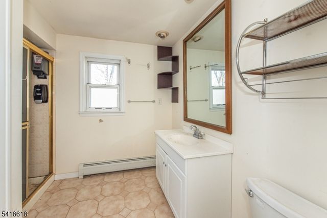 558 Beech St, Washington Twp., NJ 07676