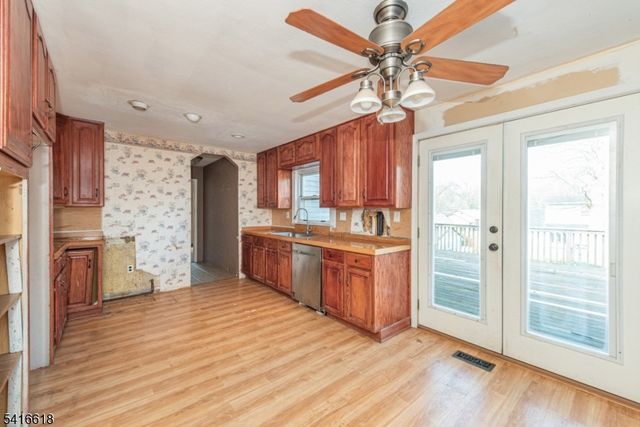 558 Beech St, Washington Twp., NJ 07676