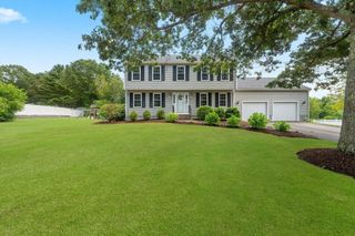 27 Bird Rd, Mansfield, MA 02048
