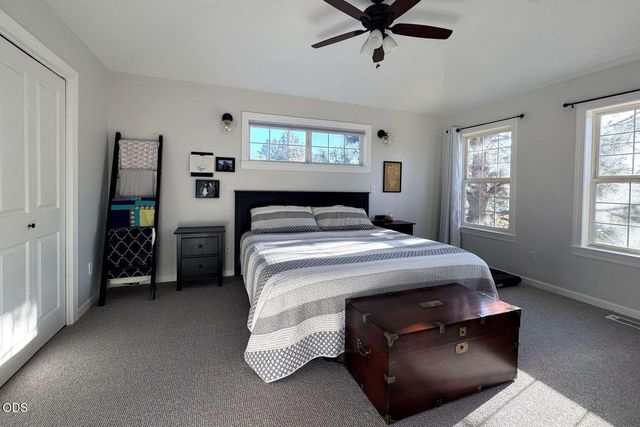 1044 SE Baywood Court, Bend, OR 97702