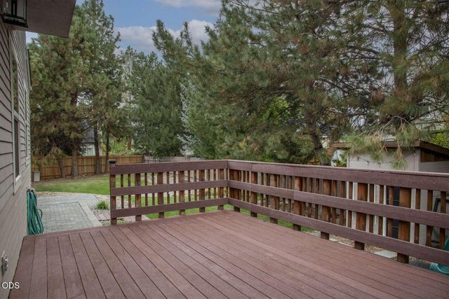 1044 SE Baywood Court, Bend, OR 97702