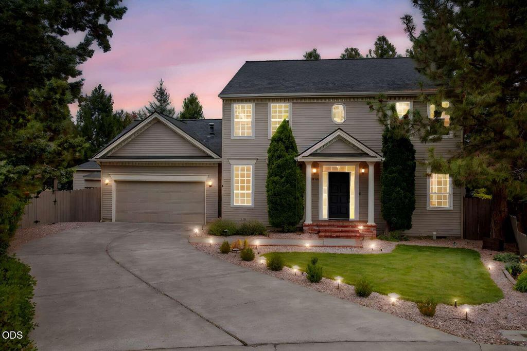 1044 SE Baywood Court, Bend, OR 97702