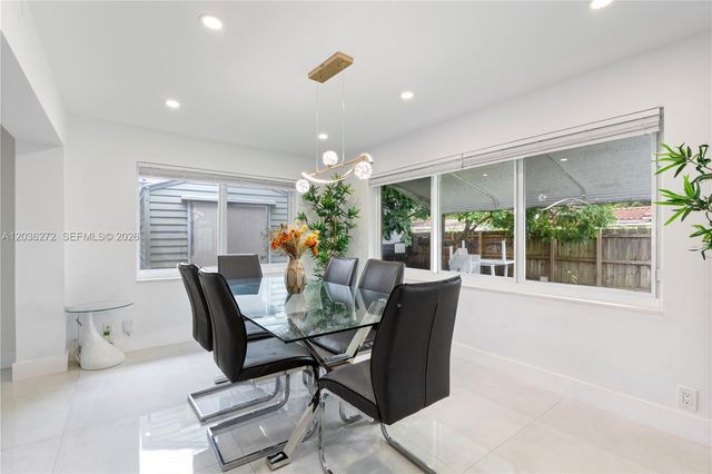 706 N 32nd Court, Hollywood, FL 33021
