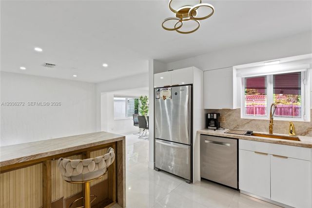 706 N 32nd Court, Hollywood, FL 33021