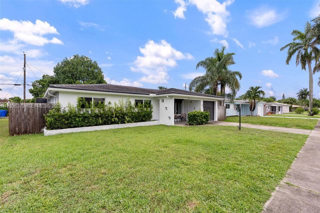 706 N 32nd Court, Hollywood, FL 33021