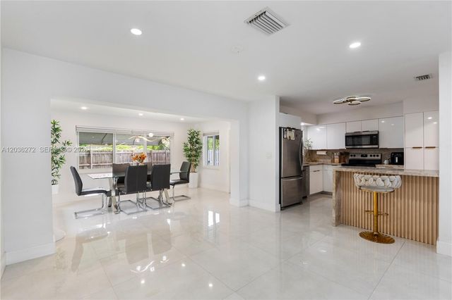 706 N 32nd Court, Hollywood, FL 33021