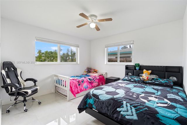 706 N 32nd Court, Hollywood, FL 33021