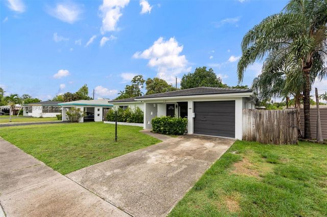 706 N 32nd Court, Hollywood, FL 33021