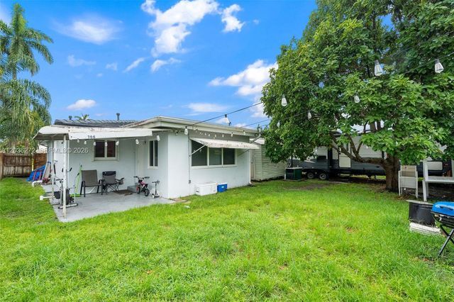 706 N 32nd Court, Hollywood, FL 33021