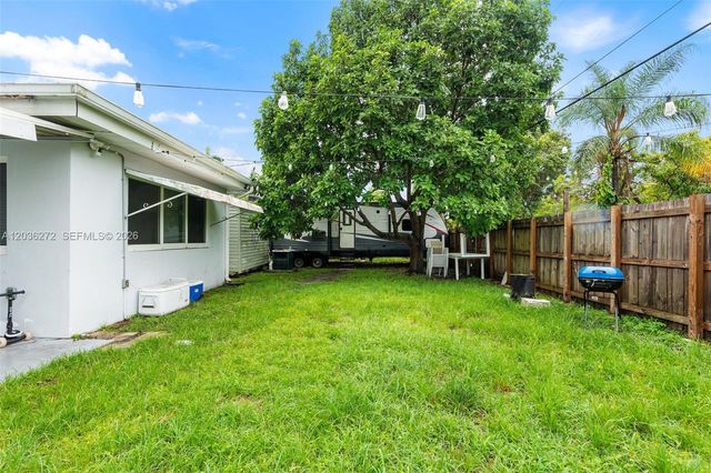706 N 32nd Court, Hollywood, FL 33021