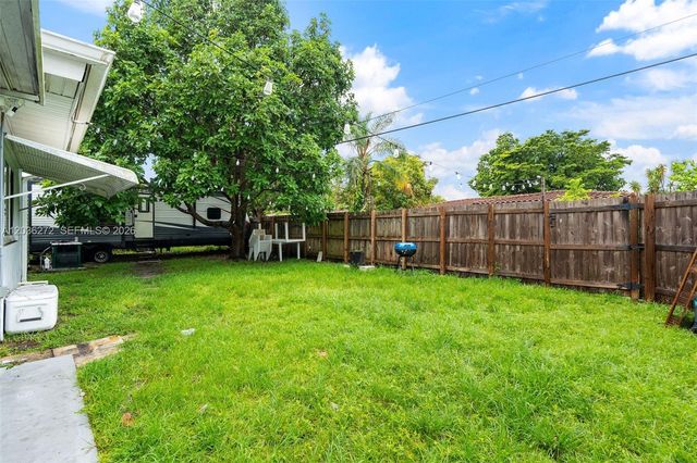 706 N 32nd Court, Hollywood, FL 33021
