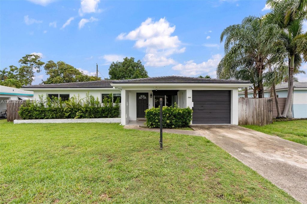 706 N 32nd Court, Hollywood, FL 33021