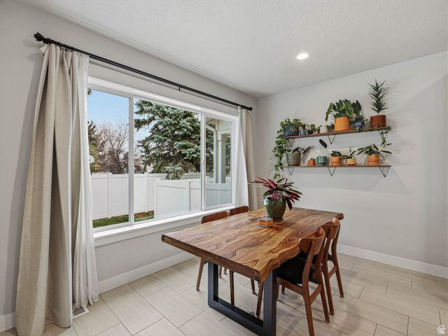 2762 W SPARKFORD DR, Taylorsville, UT 84129