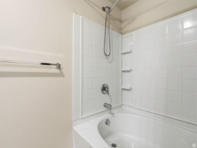 2762 W SPARKFORD DR, Taylorsville, UT 84129