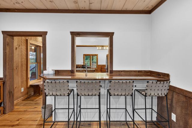 210 W Pierceville Road, Mccaysville, GA 30555