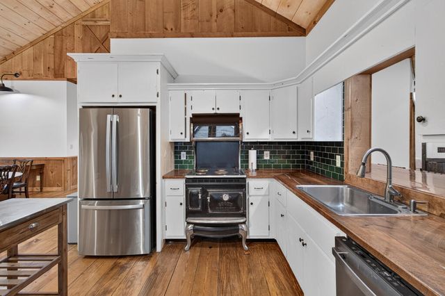 210 W Pierceville Road, Mccaysville, GA 30555