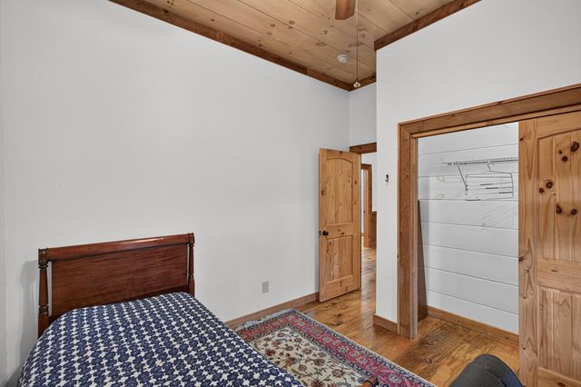 210 W Pierceville Road, Mccaysville, GA 30555
