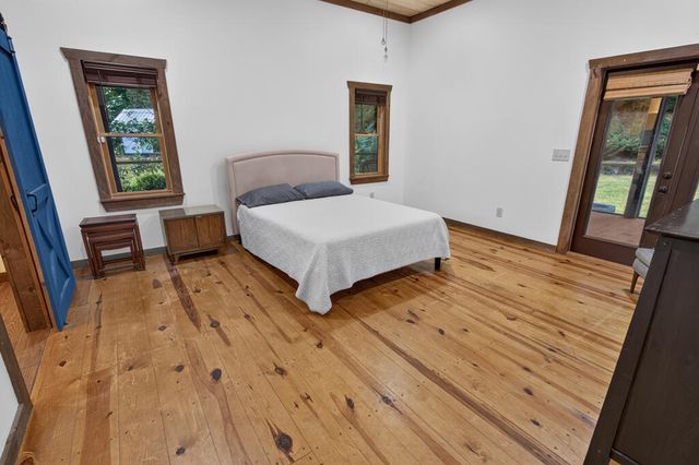 210 W Pierceville Road, Mccaysville, GA 30555