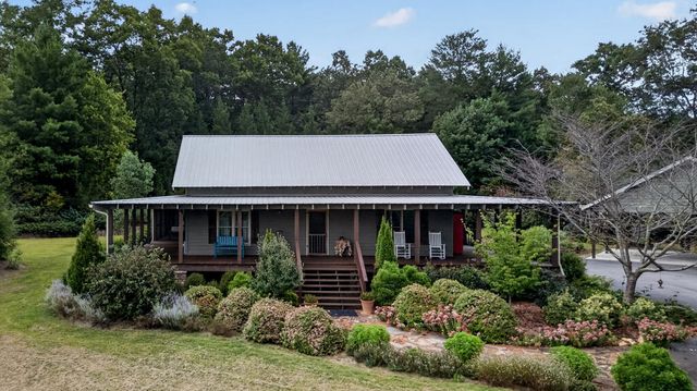 210 W Pierceville Road, Mccaysville, GA 30555