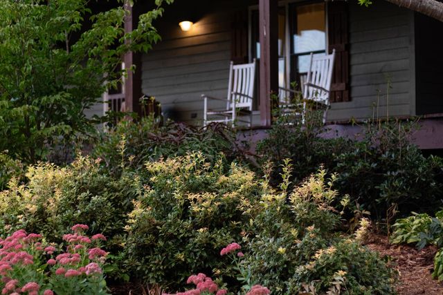 210 W Pierceville Road, Mccaysville, GA 30555