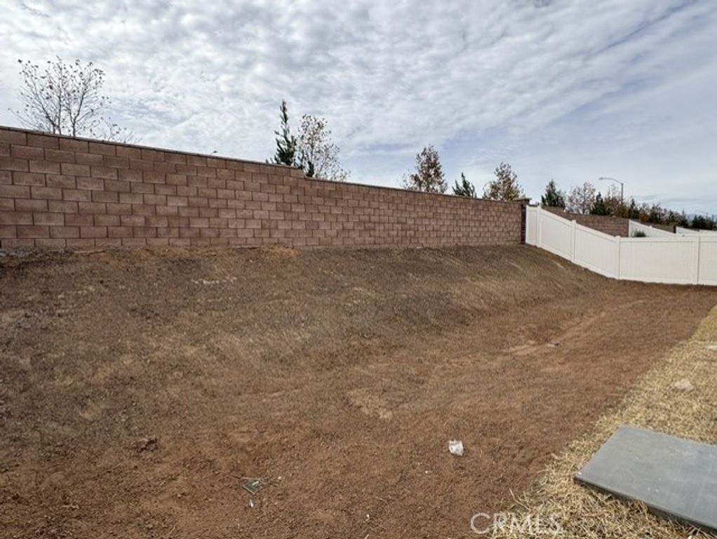297 Grand Sky Lane, Perris, CA 92570 — photo 4
