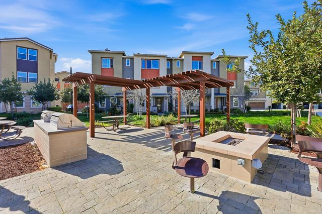 1279 Milkweed Street, Milpitas, CA 95035