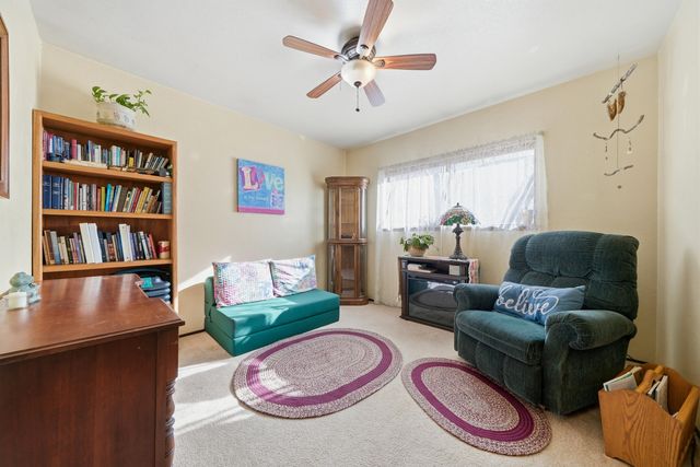 6921 Dennis Court, Redding, CA 96001