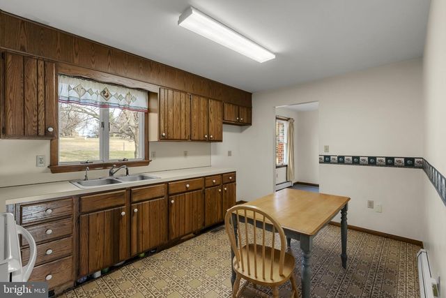 3697 NEWARK RD, Cochranville, PA 19330