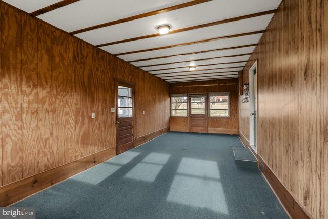 3697 NEWARK RD, Cochranville, PA 19330