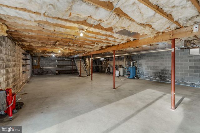 3697 NEWARK RD, Cochranville, PA 19330