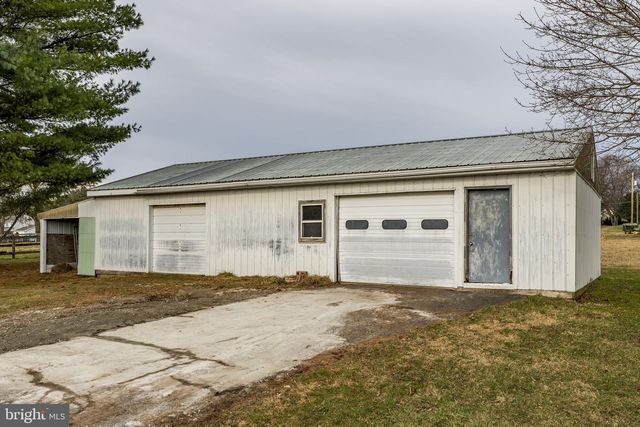 3697 NEWARK RD, Cochranville, PA 19330