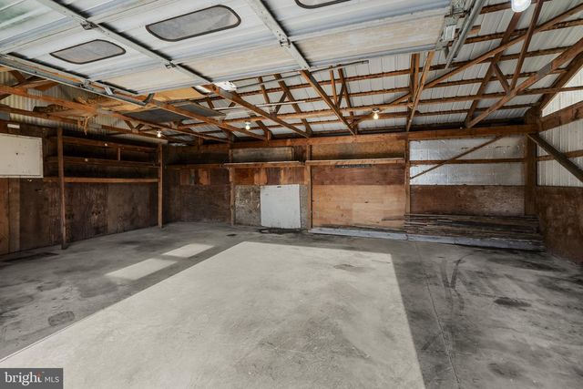 3697 NEWARK RD, Cochranville, PA 19330