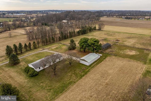 3697 NEWARK RD, Cochranville, PA 19330