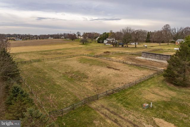 3697 NEWARK RD, Cochranville, PA 19330