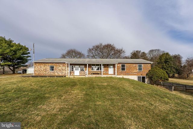 3697 NEWARK RD, Cochranville, PA 19330