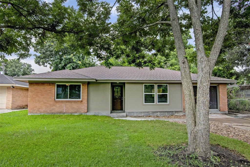6225 Indigo Street, Houston, TX 77074