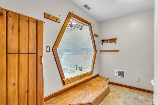 8235 State Road 26, Lafayette, IN 47905