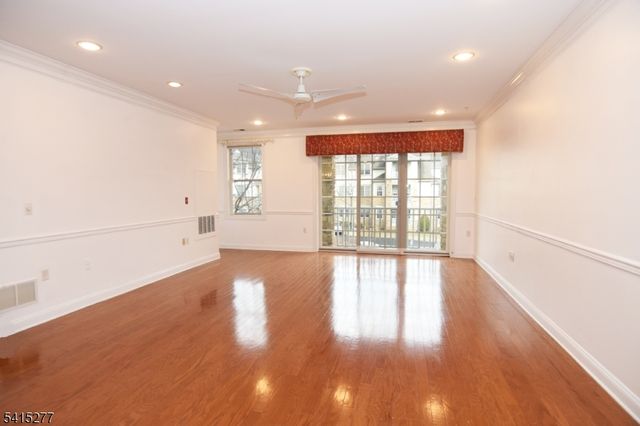 369 Victoria Drive 369, Bridgewater Twp., NJ 08807