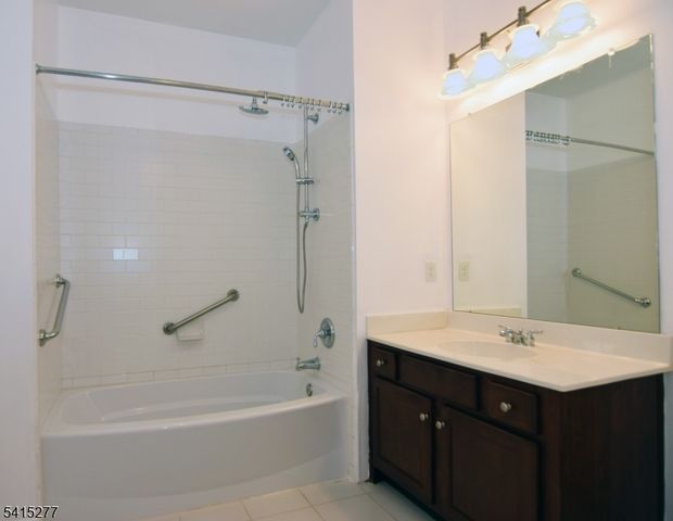 369 Victoria Drive 369, Bridgewater Twp., NJ 08807