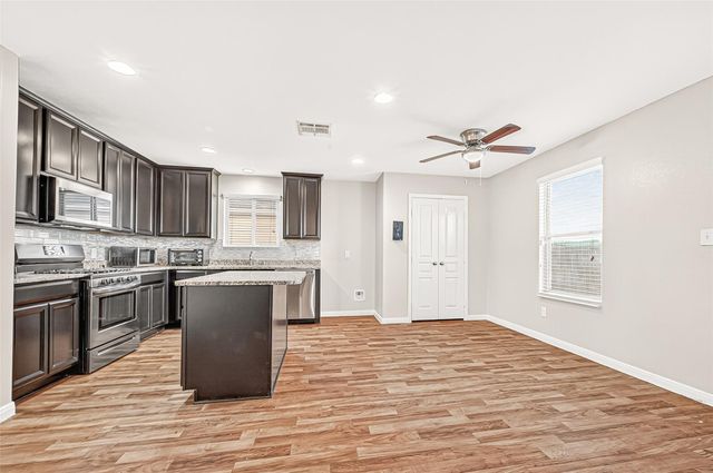 2030 Stonework Lane, Missouri City, TX 77489