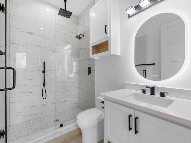 943 W 31st Street, Houston, TX 77018