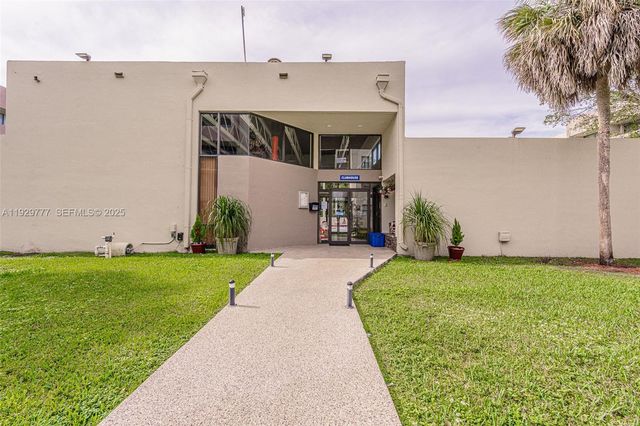 8006 SW 149th Avenue D109, Miami, FL 33193